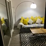 Apartman A *